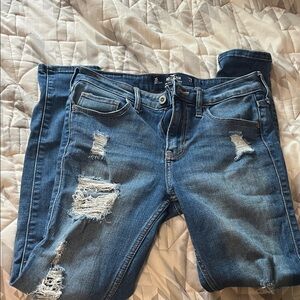 Hollister Women's Ripped Skinny Jeans - Dark Blue